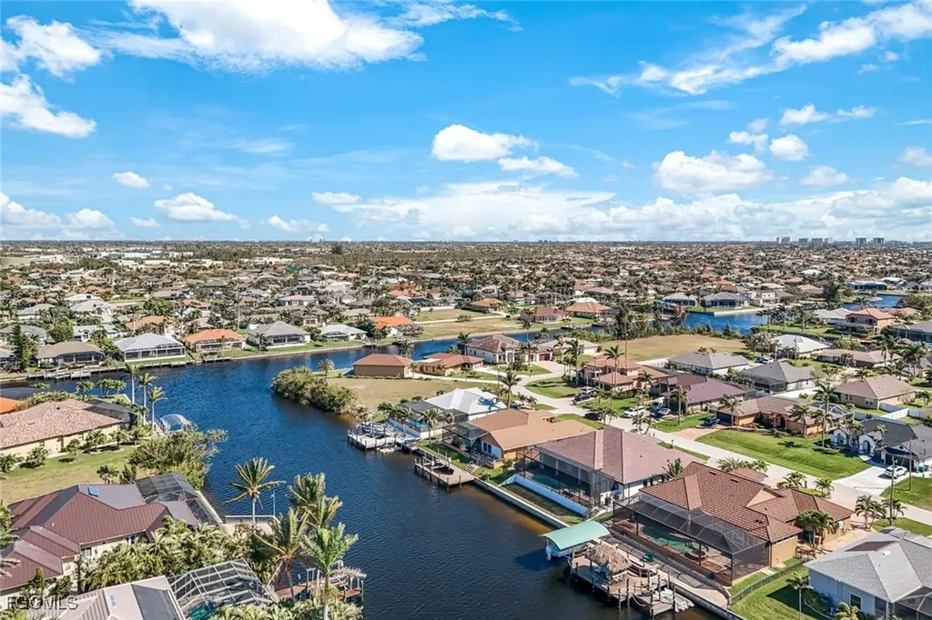 2811 SW 34th Terrace Cape Coral FL 33914