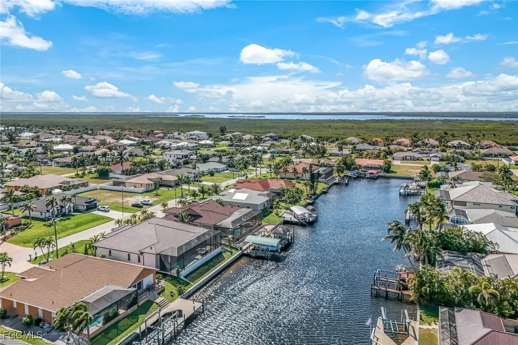 2811 SW 34th Terrace Cape Coral FL 33914