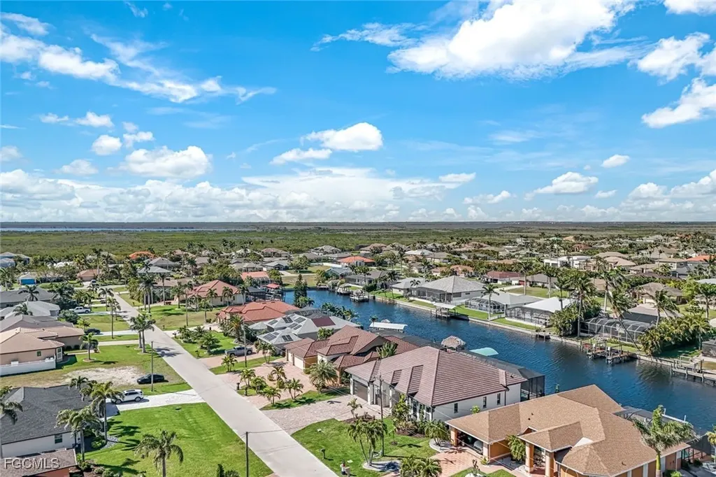 2811 SW 34th Terrace Cape Coral FL 33914