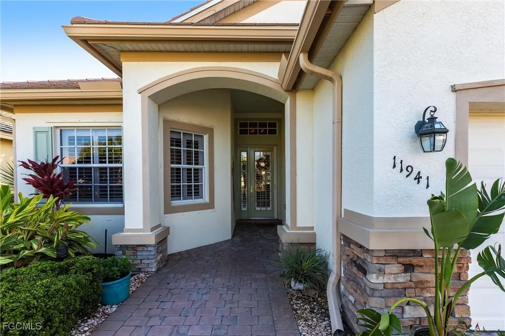 11941 Bramble Cove Drive Fort Myers FL 33905