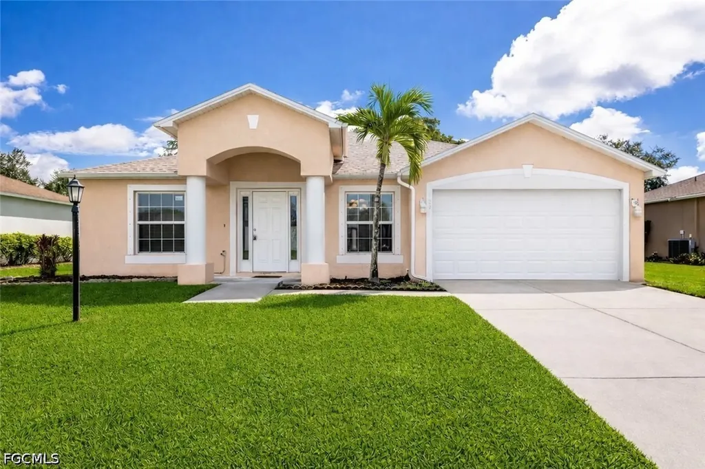 2720 Soaring Hawk Drive Fort Myers FL 33905