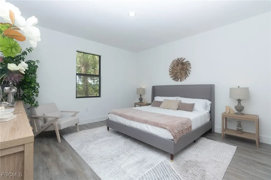 8038 Rolling Circle Labelle FL 33935