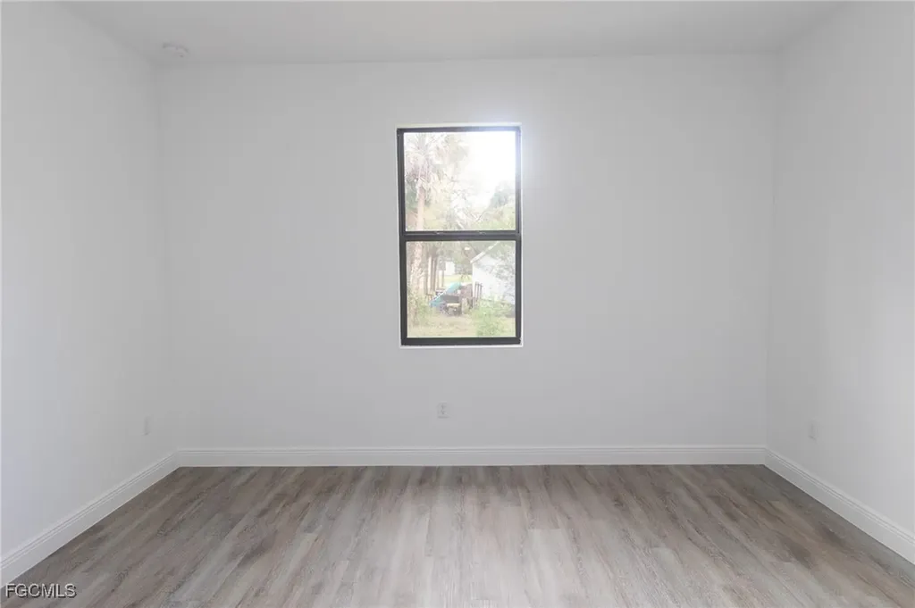 8038 Rolling Circle Labelle FL 33935