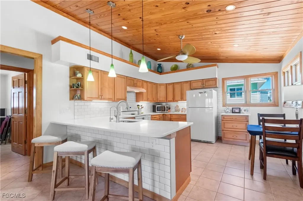 150 Pearl Street Fort Myers Beach FL 33931