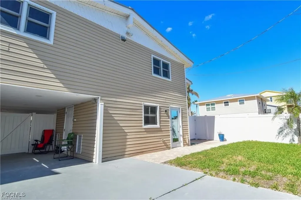 150 Pearl Street Fort Myers Beach FL 33931