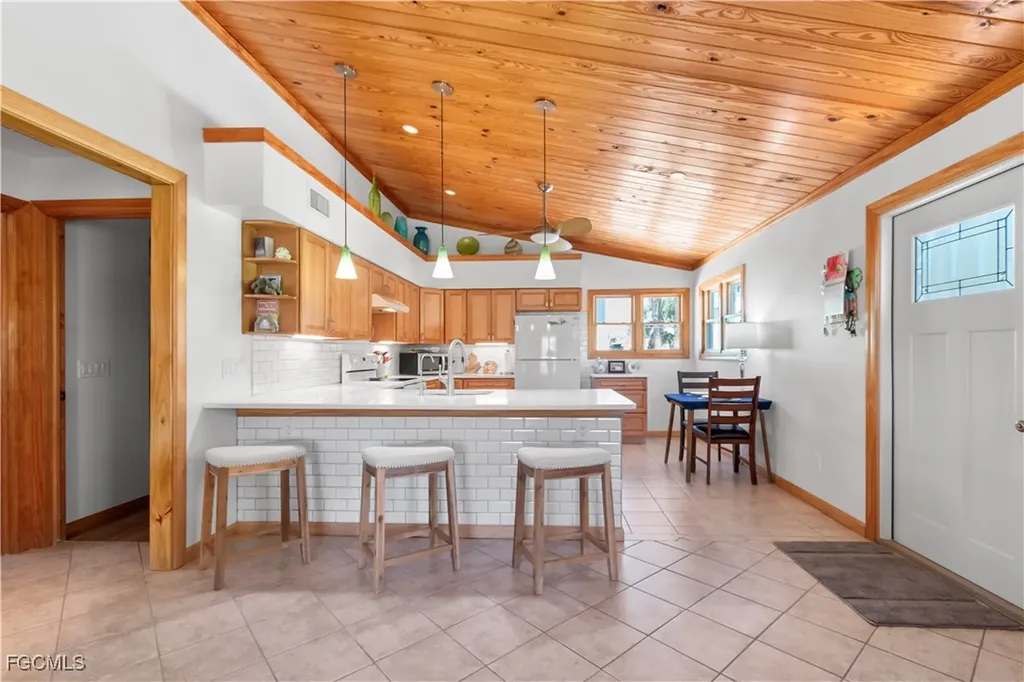 150 Pearl Street Fort Myers Beach FL 33931