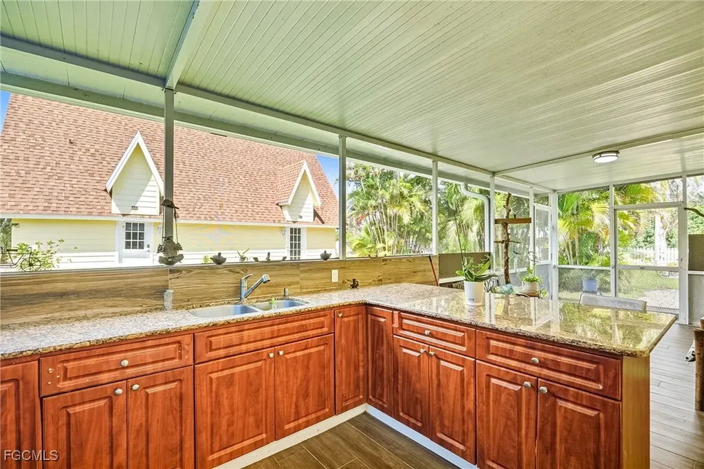 7171 Penzance Boulevard Fort Myers FL 33966