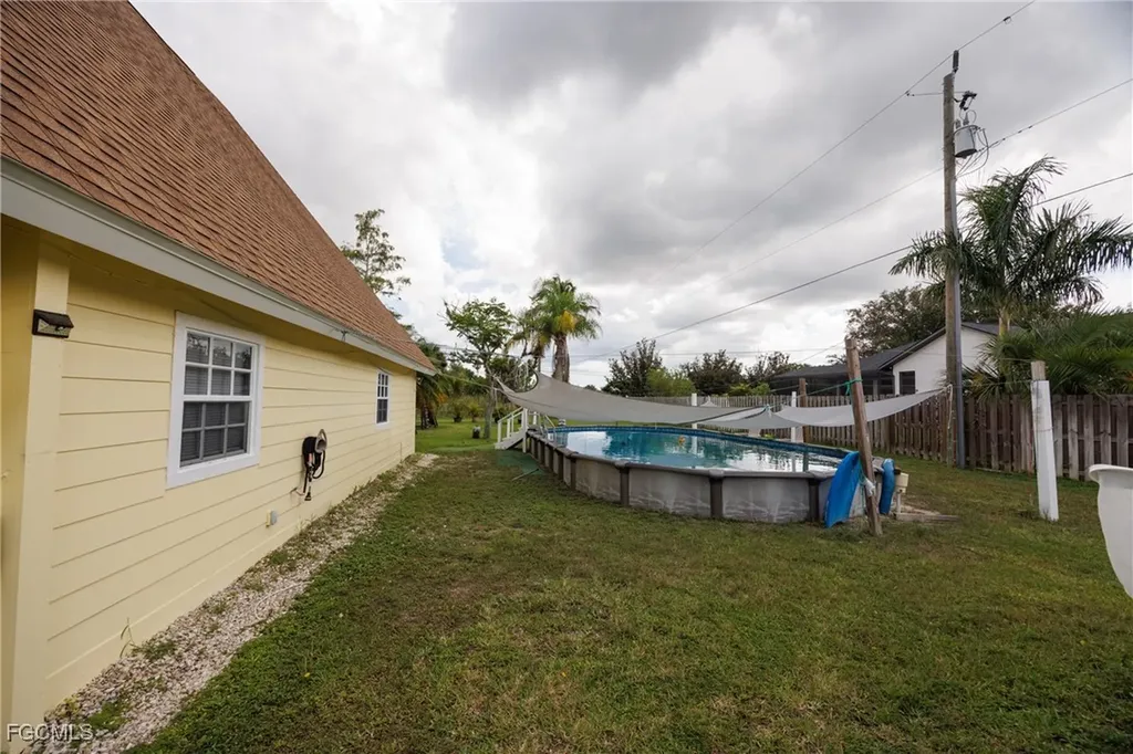 7171 Penzance Boulevard Fort Myers FL 33966