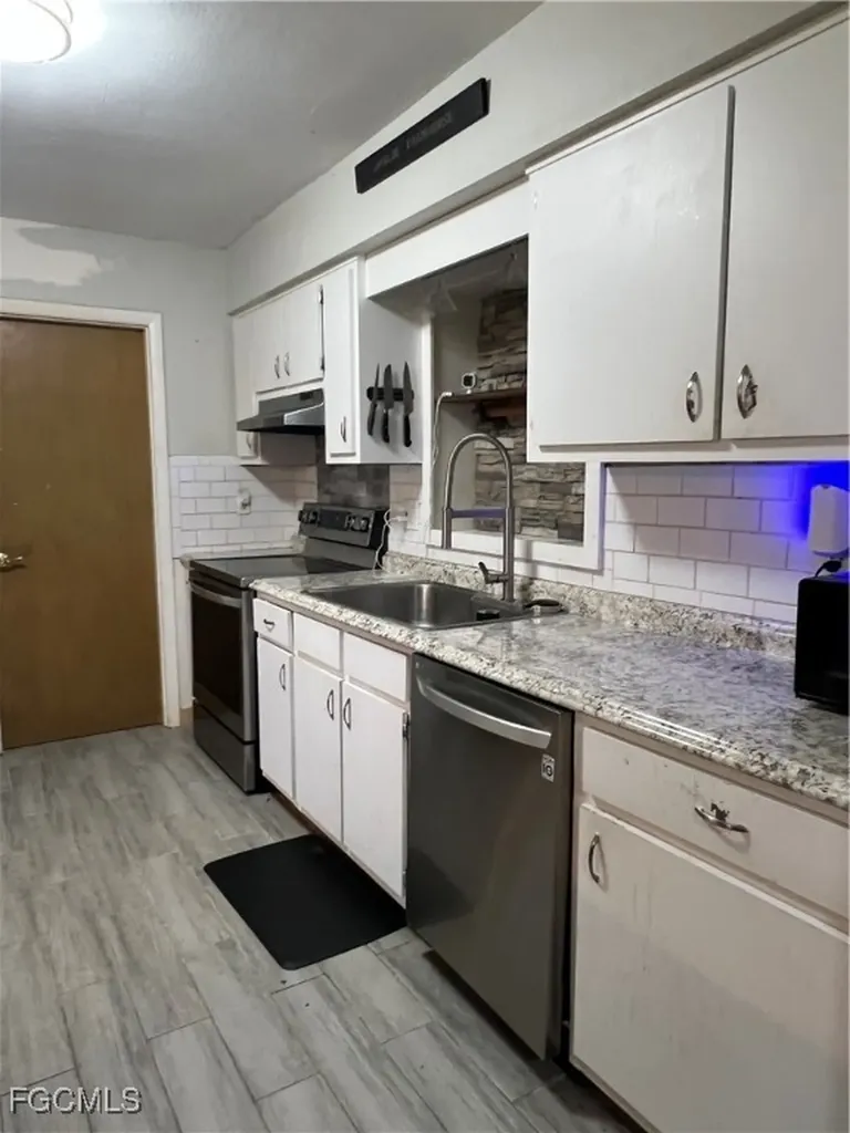 1543 Medford Place Lehigh Acres FL 33936