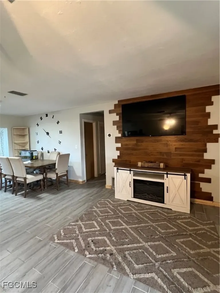 1543 Medford Place Lehigh Acres FL 33936