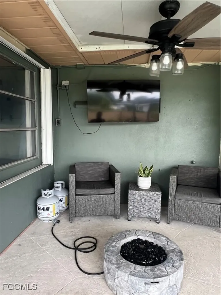 1543 Medford Place Lehigh Acres FL 33936