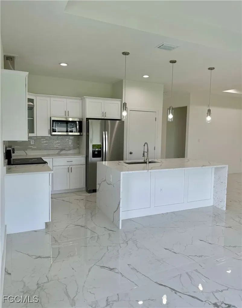 7029 Palpano Circle Labelle FL 33935