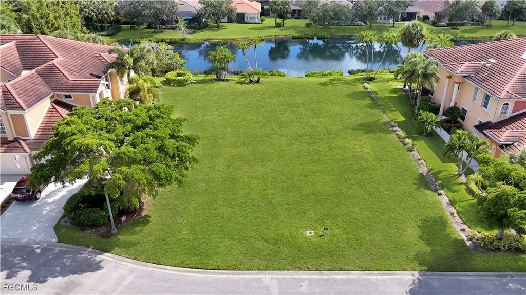 3180 Sea Trawler Bend North Fort Myers FL 33903