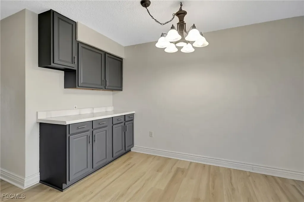 4906 Victoria Drive Cape Coral FL 33904