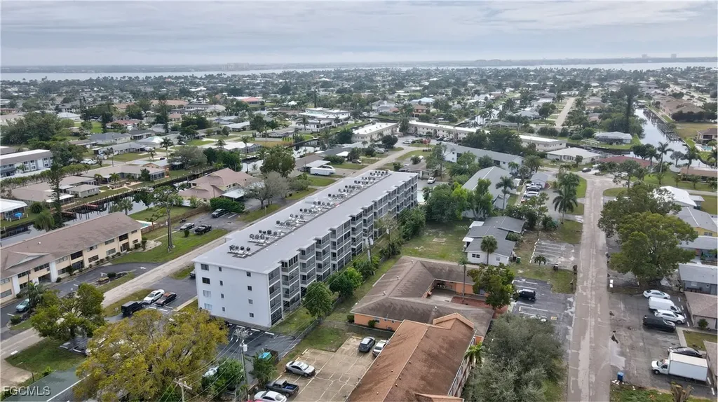 4906 Victoria Drive Cape Coral FL 33904