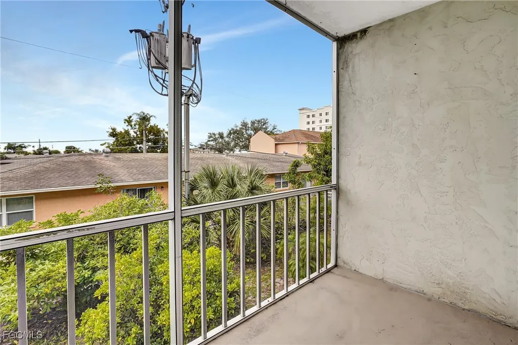 4906 Victoria Drive Cape Coral FL 33904