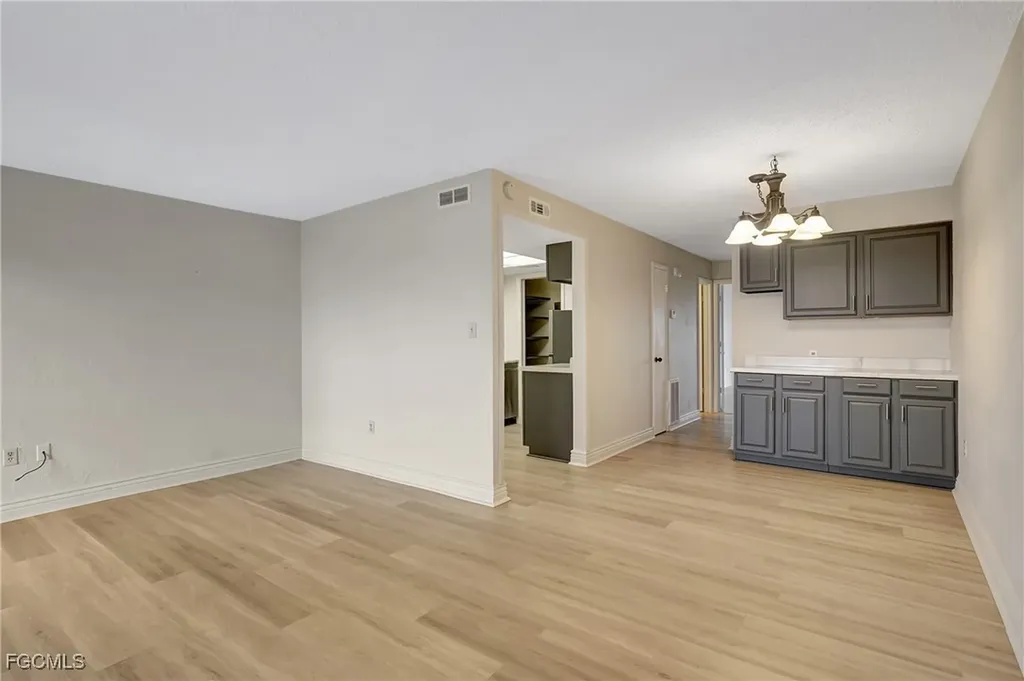 4906 Victoria Drive Cape Coral FL 33904