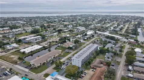 4906 Victoria Drive Cape Coral FL 33904