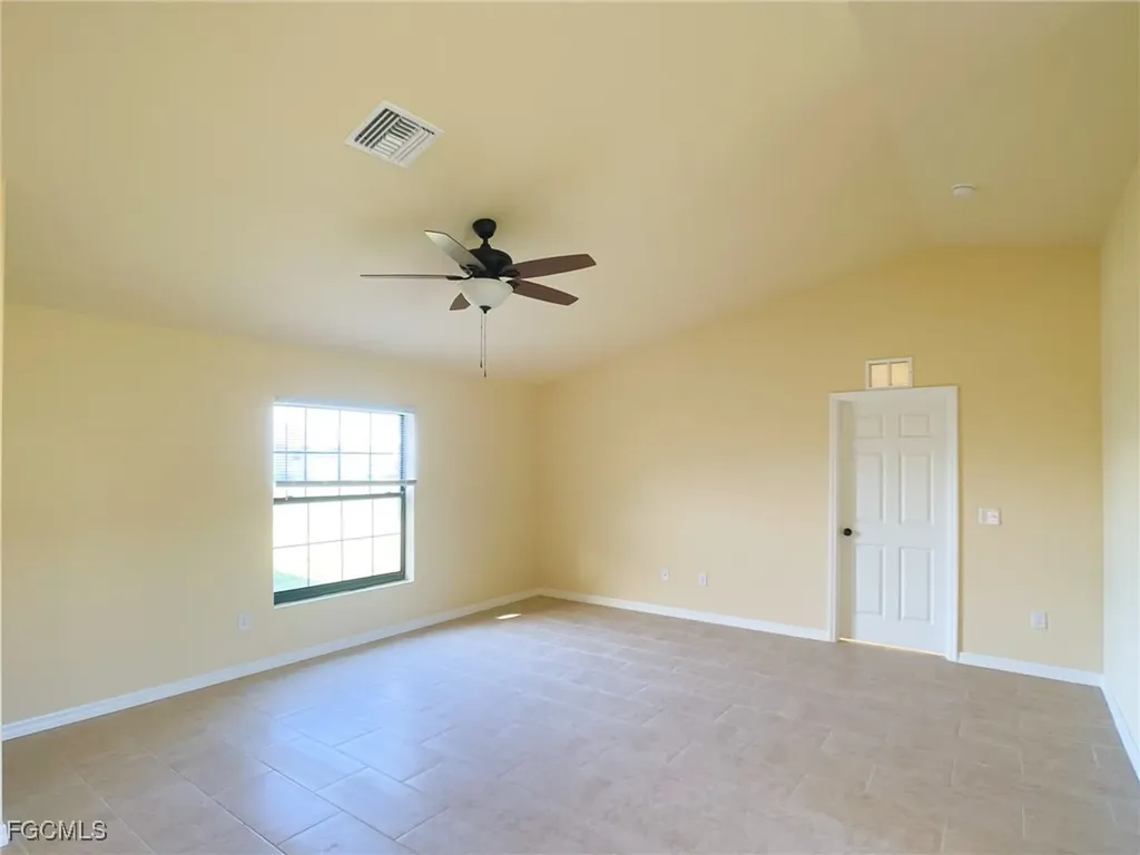 125 NE 7th Terrace Cape Coral FL 33909