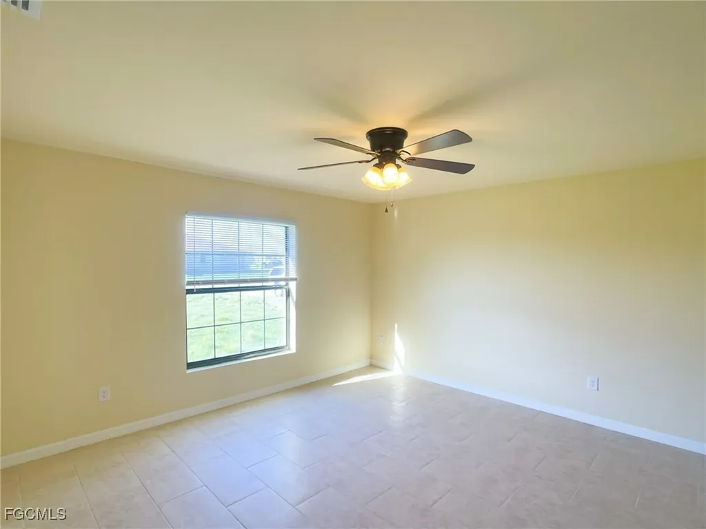 125 NE 7th Terrace Cape Coral FL 33909