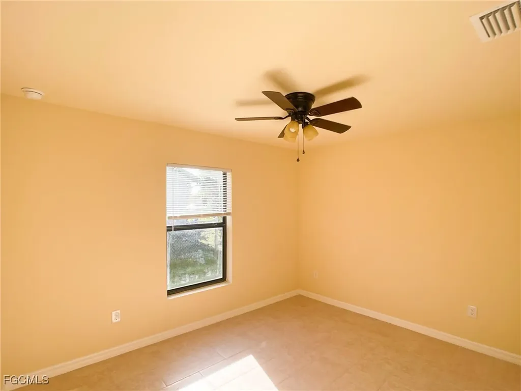 125 NE 7th Terrace Cape Coral FL 33909