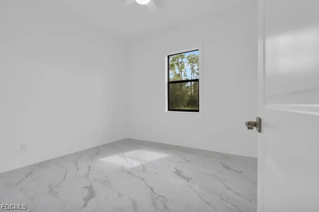 3823 Heyburn Street Fort Myers FL 33905