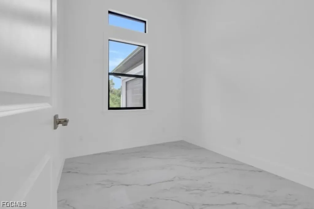 3823 Heyburn Street Fort Myers FL 33905