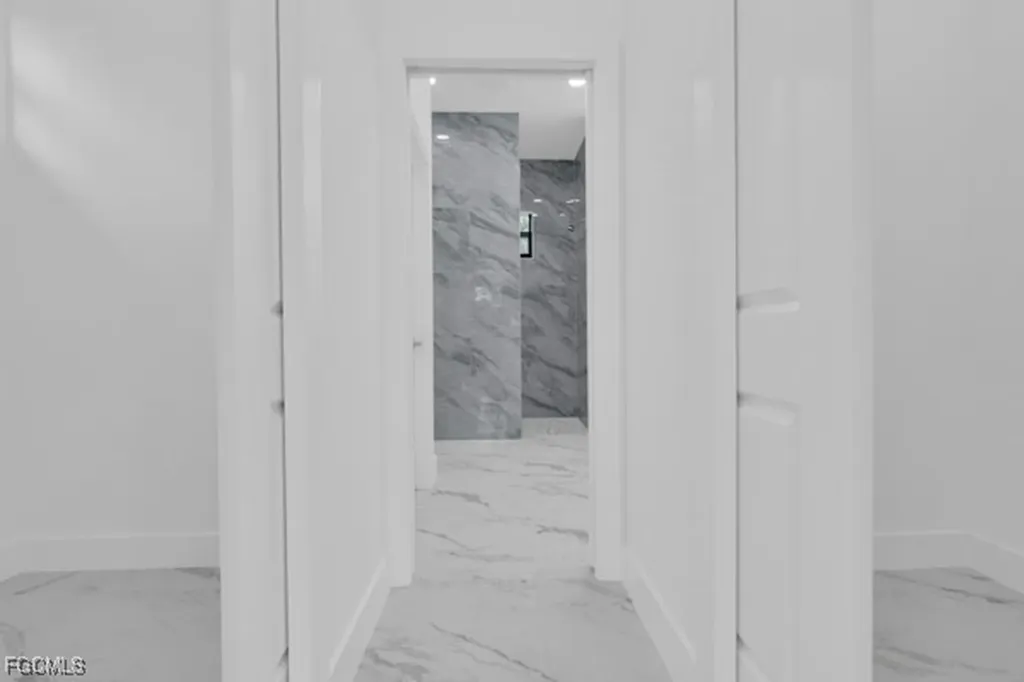 3823 Heyburn Street Fort Myers FL 33905