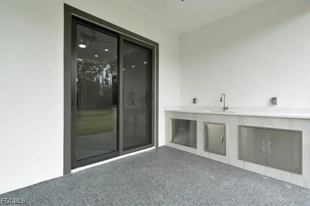 3823 Heyburn Street Fort Myers FL 33905