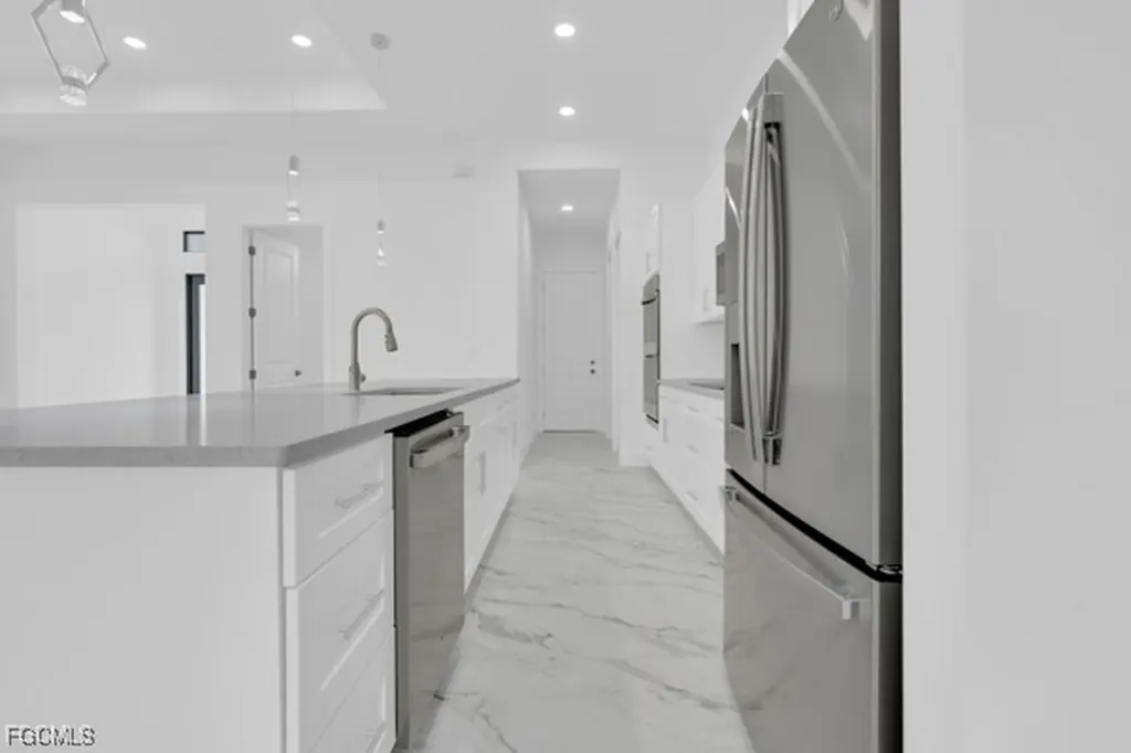 3823 Heyburn Street Fort Myers FL 33905