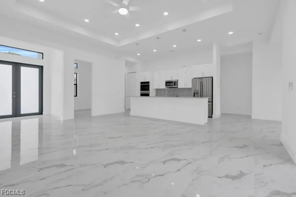 3823 Heyburn Street Fort Myers FL 33905