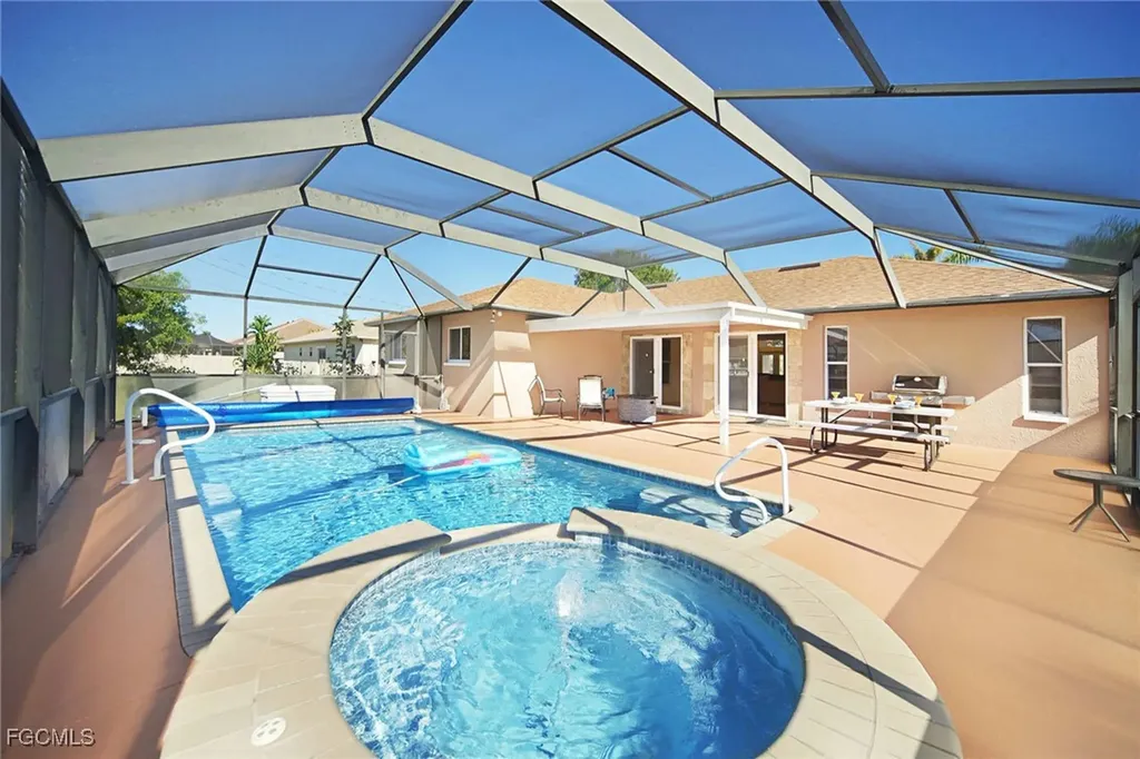 3832 SW 20th Avenue Cape Coral FL 33914