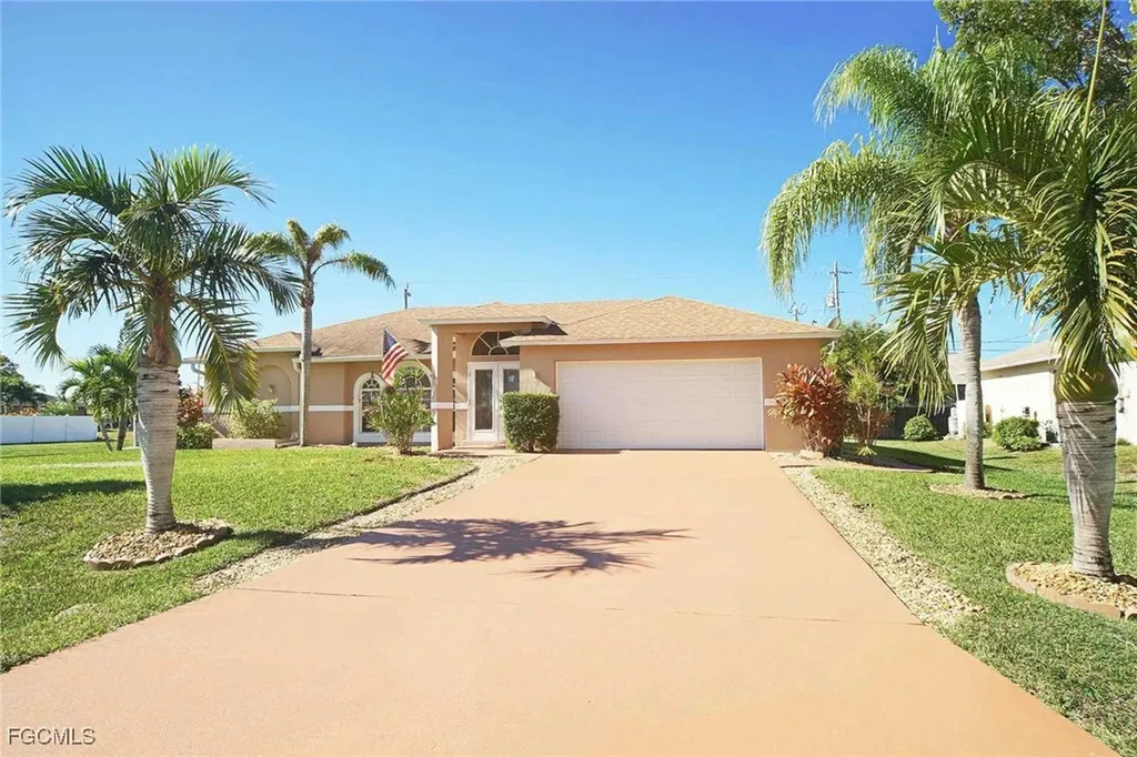 3832 SW 20th Avenue Cape Coral FL 33914