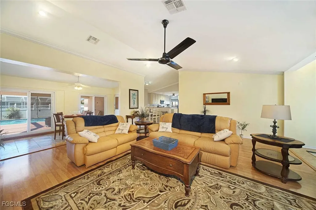 3832 SW 20th Avenue Cape Coral FL 33914