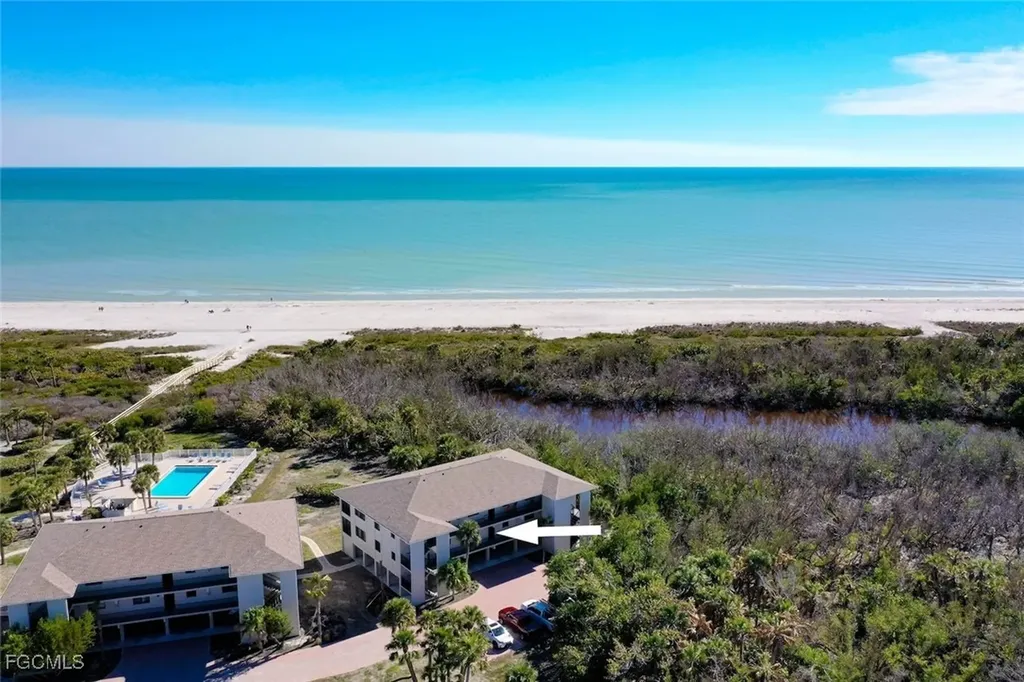 1919 Olde Middle Gulf Drive Sanibel FL 33957