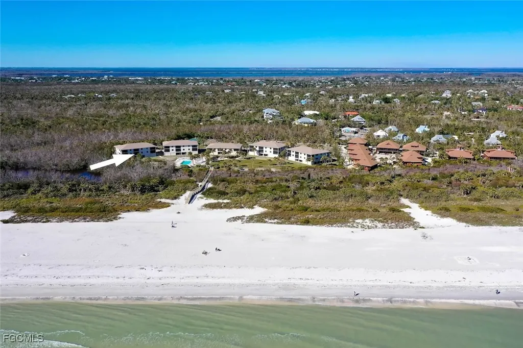 1919 Olde Middle Gulf Drive Sanibel FL 33957