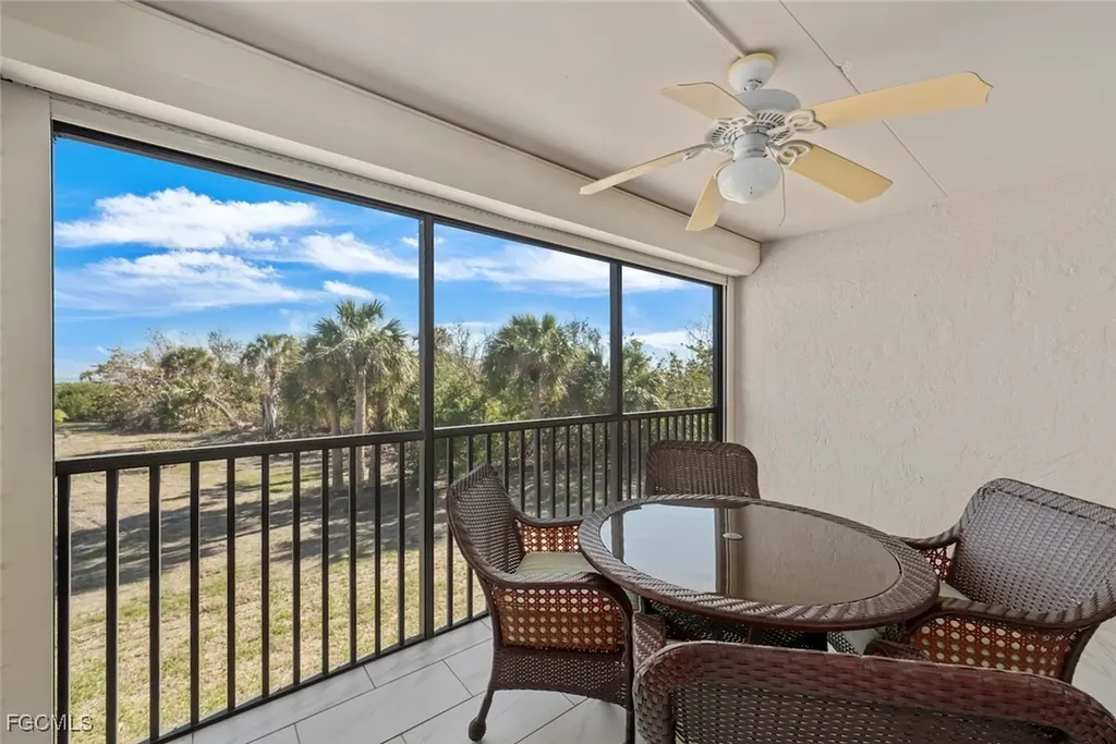 1919 Olde Middle Gulf Drive Sanibel FL 33957