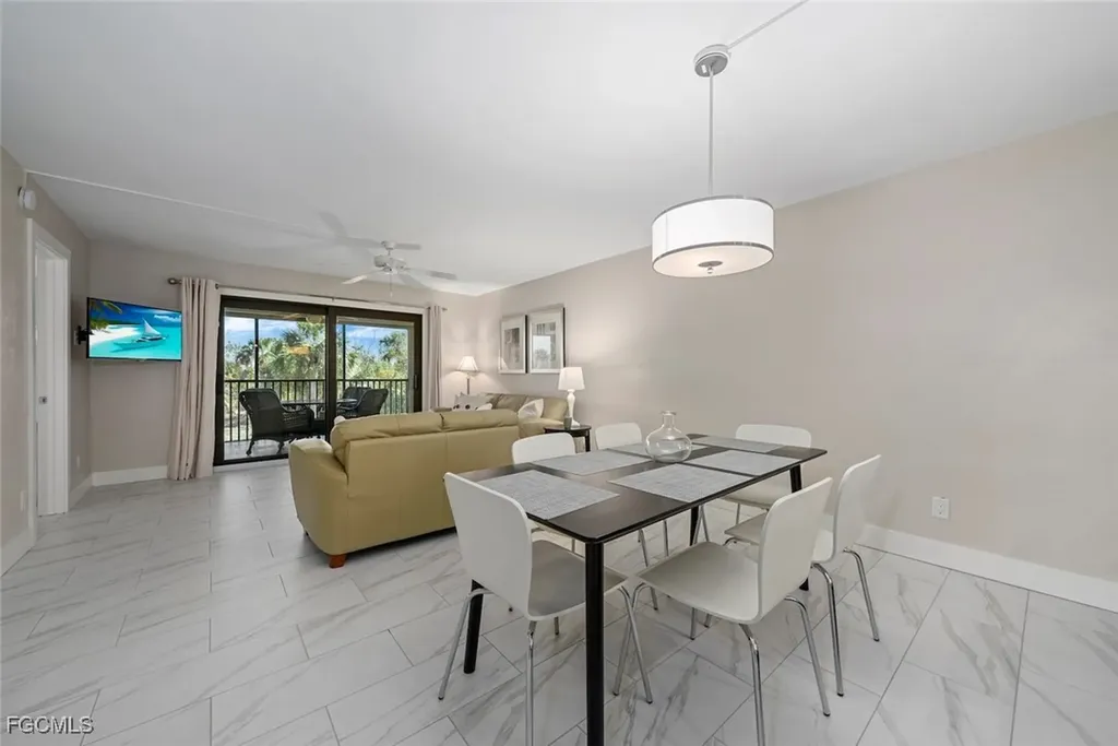 1919 Olde Middle Gulf Drive Sanibel FL 33957