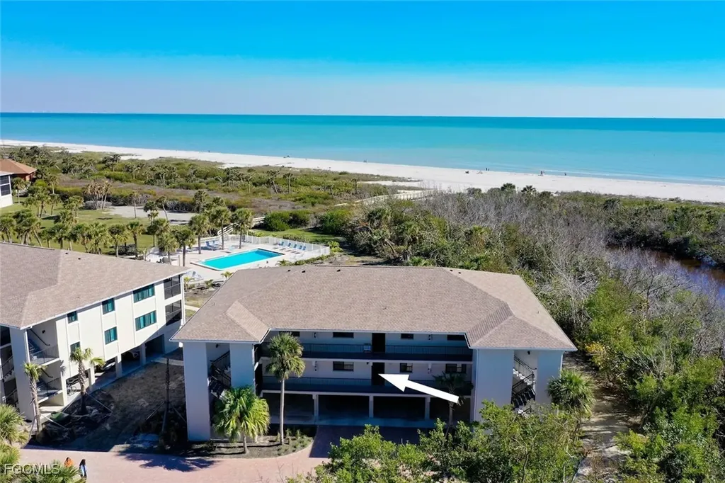 1919 Olde Middle Gulf Drive Sanibel FL 33957