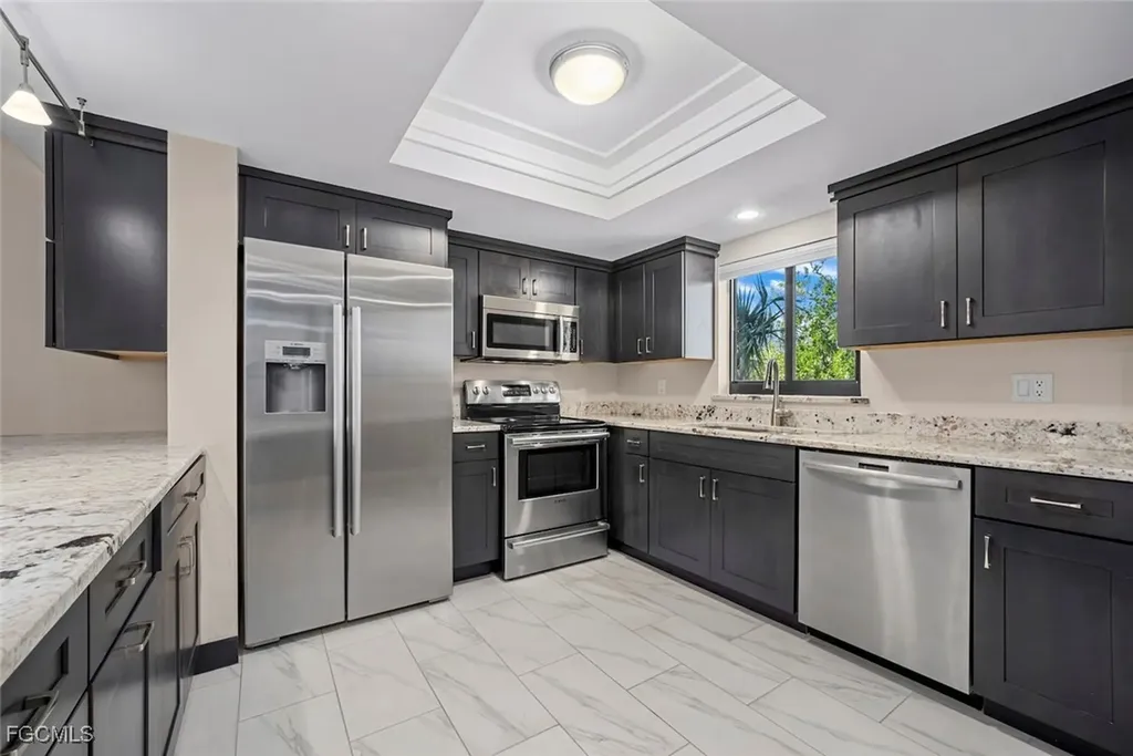 1919 Olde Middle Gulf Drive Sanibel FL 33957