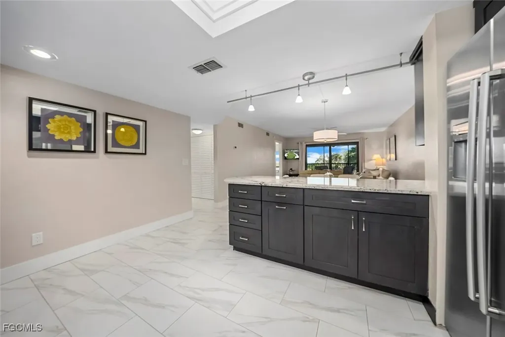 1919 Olde Middle Gulf Drive Sanibel FL 33957