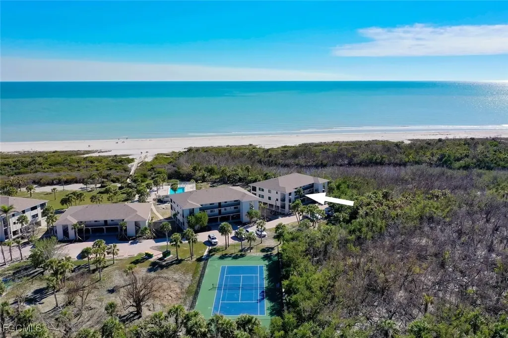 1919 Olde Middle Gulf Drive Sanibel FL 33957