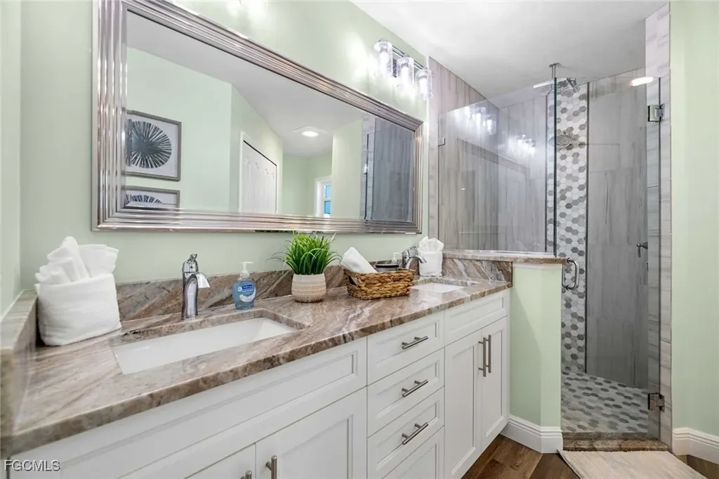 2307 SW 40th Street Cape Coral FL 33914