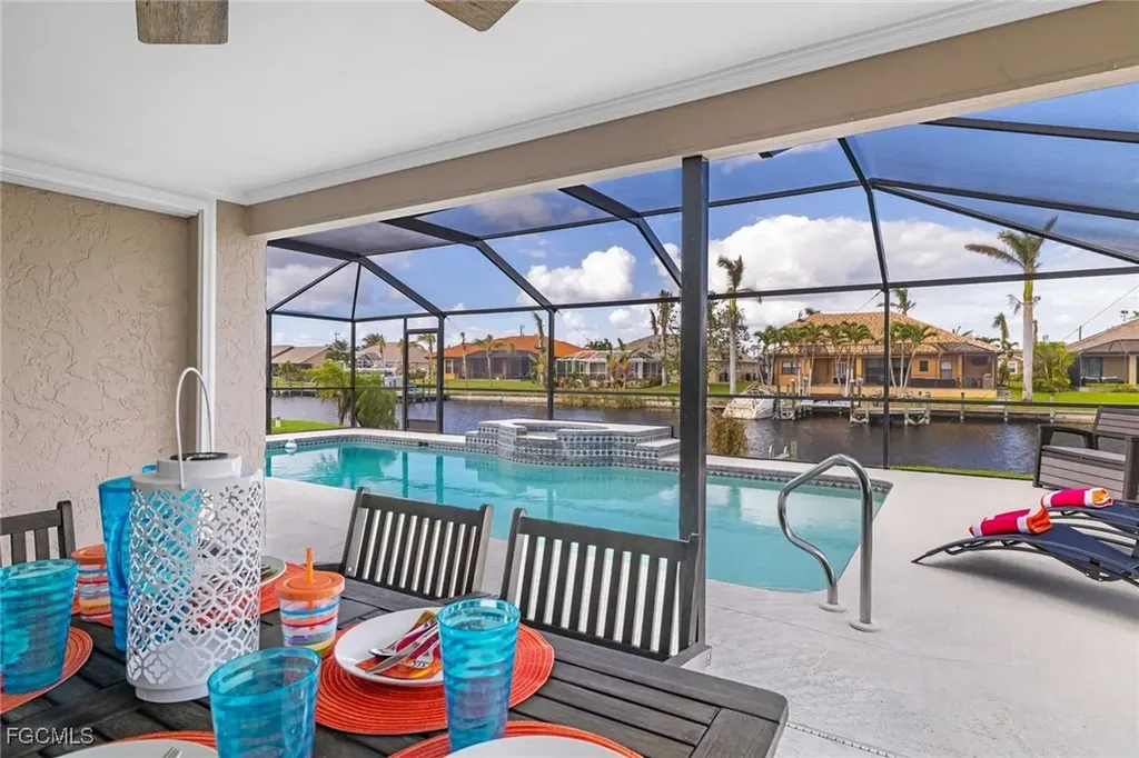 2307 SW 40th Street Cape Coral FL 33914