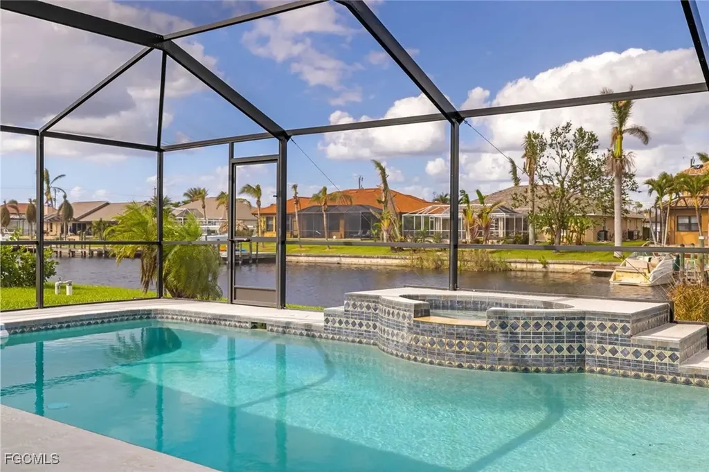 2307 SW 40th Street Cape Coral FL 33914