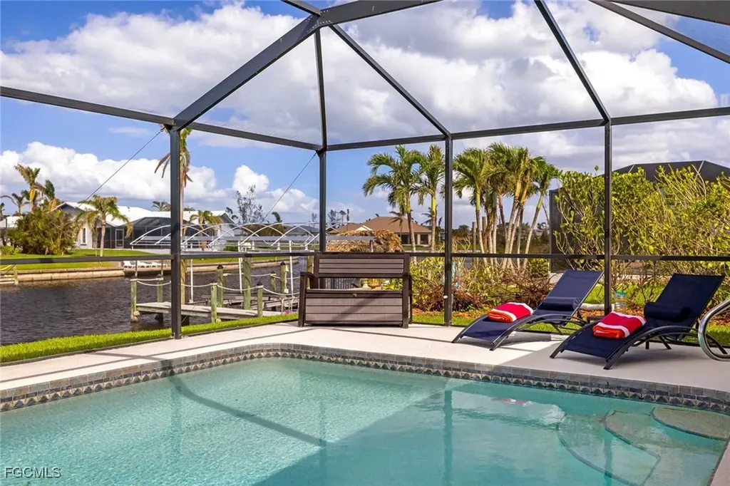 2307 SW 40th Street Cape Coral FL 33914