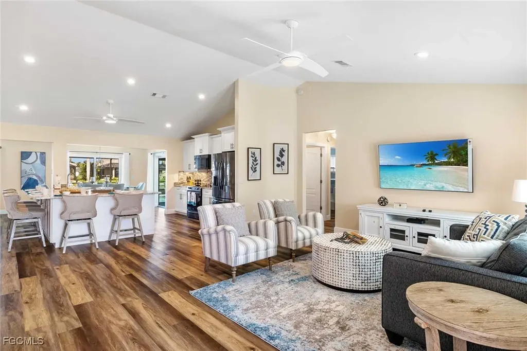 2307 SW 40th Street Cape Coral FL 33914