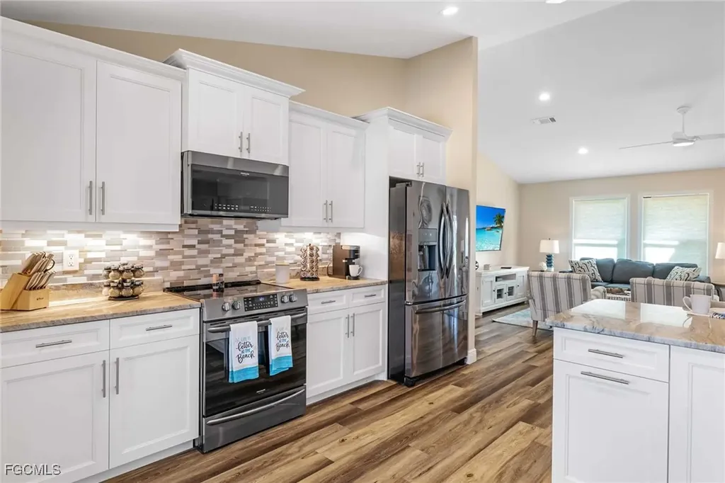 2307 SW 40th Street Cape Coral FL 33914