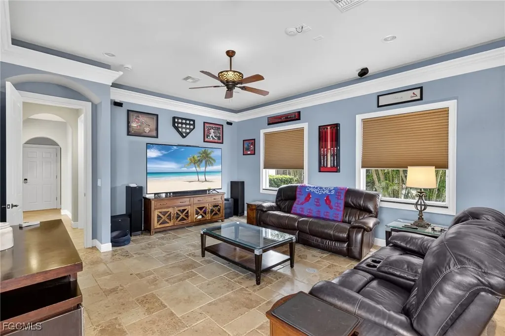 2123 SE 25th Lane Cape Coral FL 33904