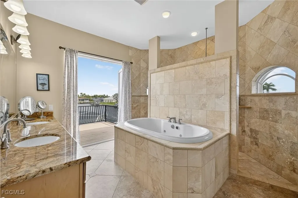 2123 SE 25th Lane Cape Coral FL 33904